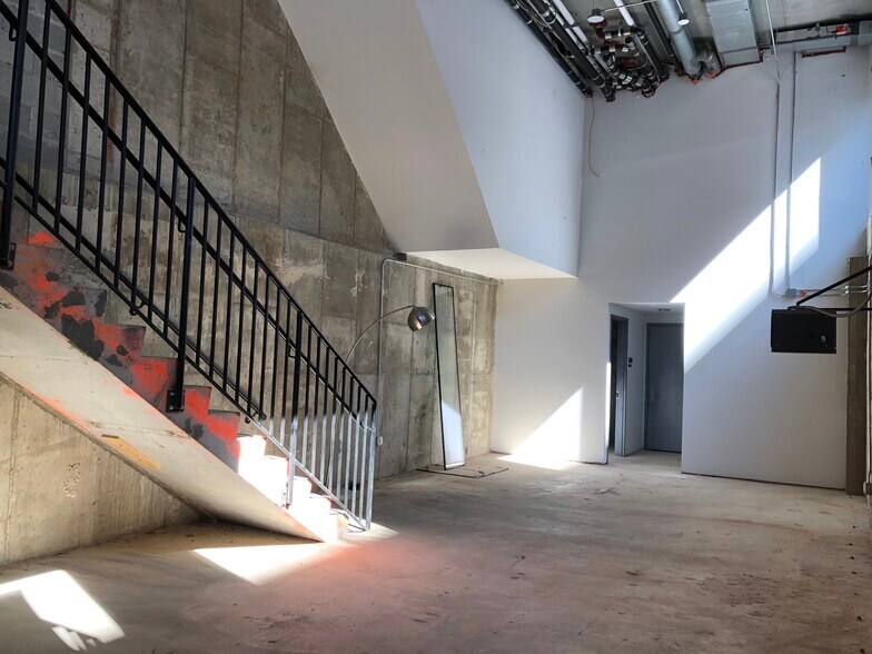 More Photos Of 147 Saint Felix St, Brooklyn Storefront Retail Residential For Lease