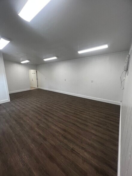 More Photos Of 130 Arlington Rd S, Jacksonville Flex For Lease