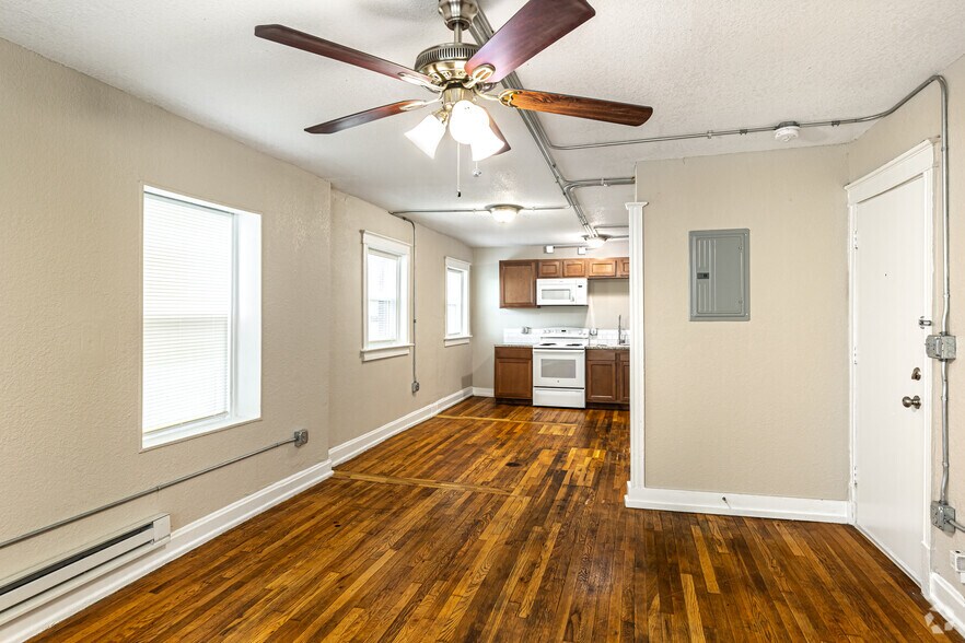 More Photos Of 3201-3211 Broadway St, Kansas City Apartments For Sale