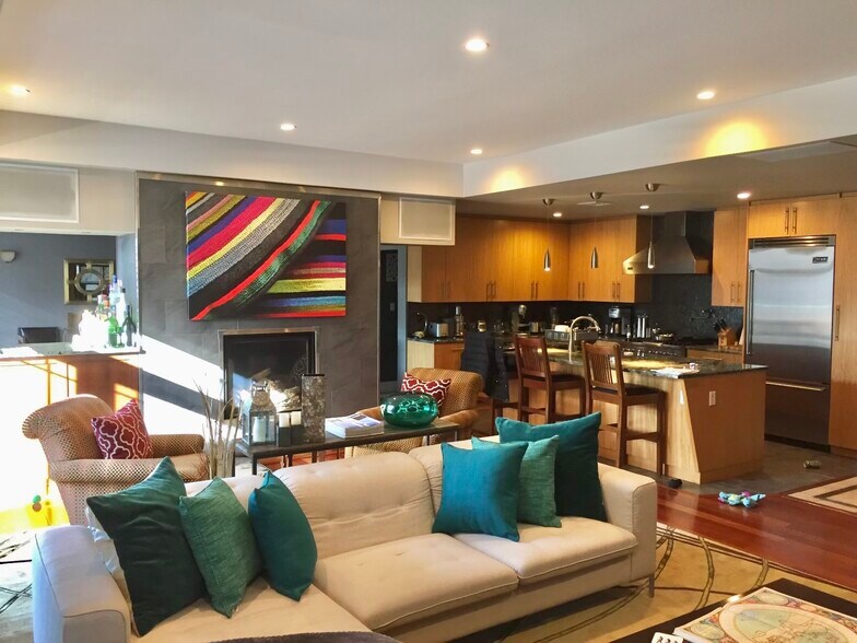 More Photos Of 3129 Perry Ave, Bronx General Retail For Sale