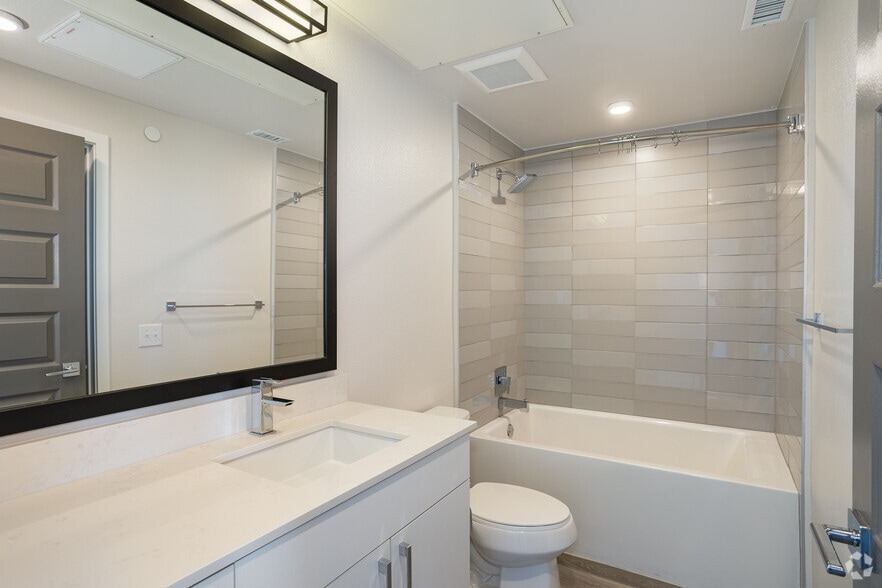 More Photos Of 2401 Blake St, Denver Apartments For Lease