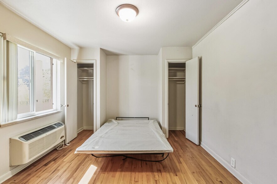 More Photos Of 901 Jasmine St, Denver Apartments For Sale