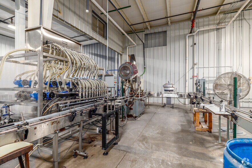 More Photos Of 2000 Ashley Rd, Morris Manufacturing For Lease