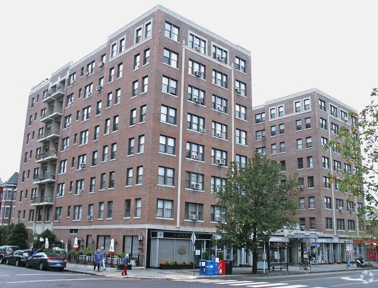 More Photos Of 1841 Columbia Rd NW, Washington Apartments For Lease