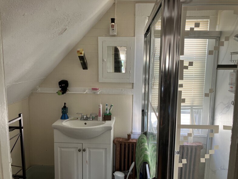 More Photos Of 49 Cambridge St, Rochester Apartments For Sale