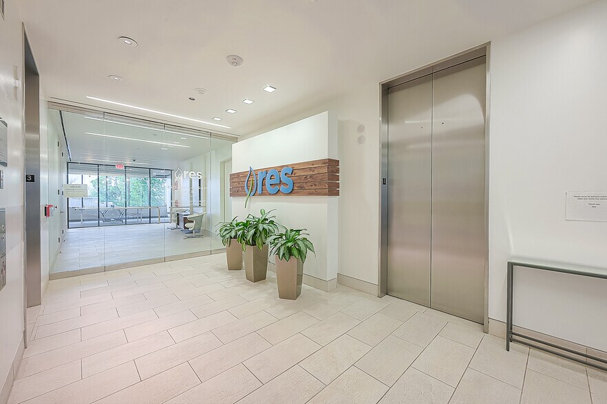 More Photos Of 6575 West Loop South, Bellaire Office For Lease