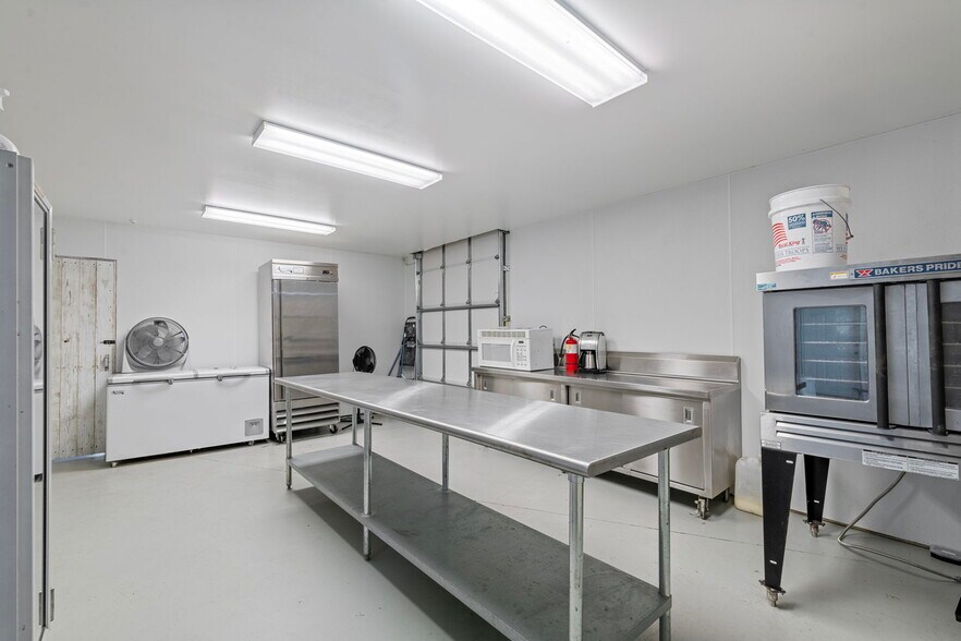 More Photos Of 220 Pungo Shores, Belhaven Lodge Meeting Hall For Sale