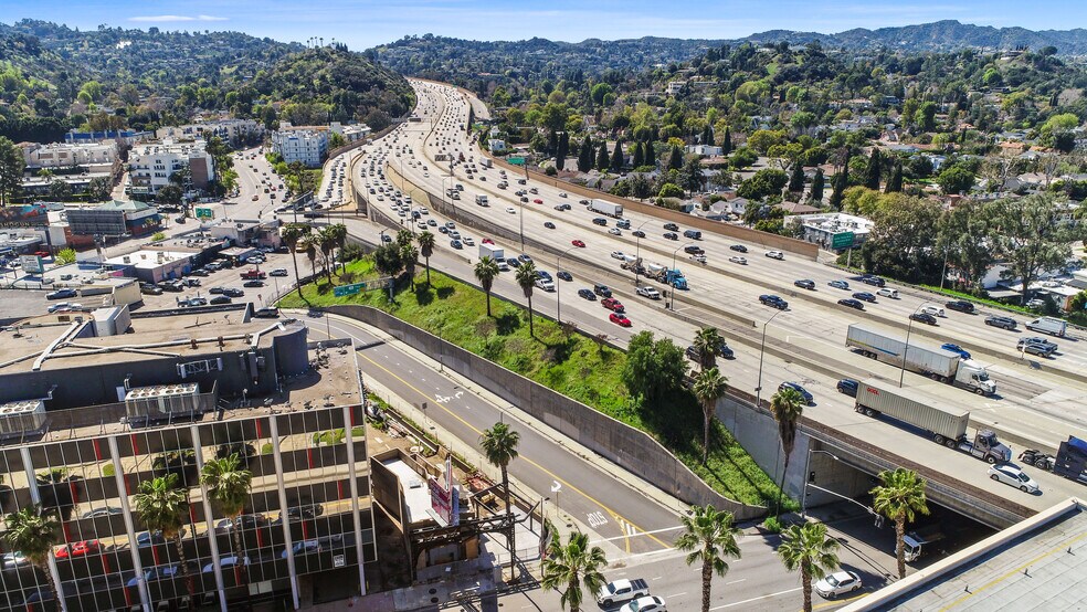 More Photos Of , Sherman Oaks General Retail For Sale