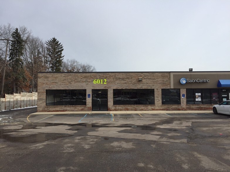 More Photos Of 6012-6054 Rochester Rd, Troy General Retail For Lease
