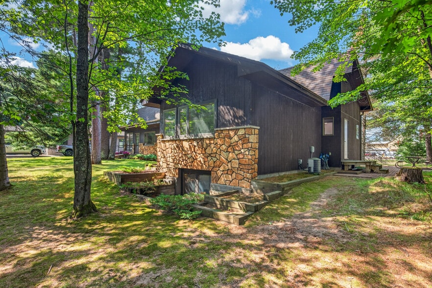 More Photos Of 9758 W Lake Ave, Minocqua Medical For Sale