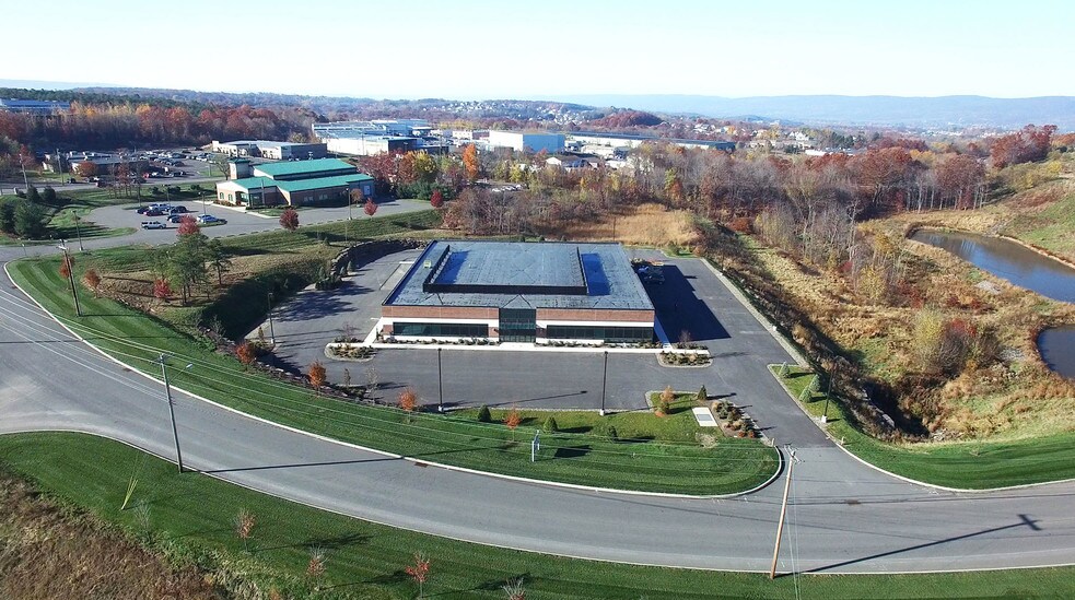 More Photos Of 150 Enterprise Way, Pittston Township Office For Lease
