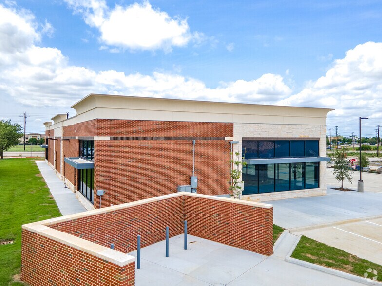 More Photos Of 8050 Preston Rd, Frisco Unknown For Lease