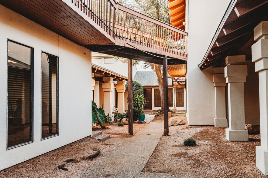 More Photos Of 1165 Lytle Way, Abilene Office For Lease