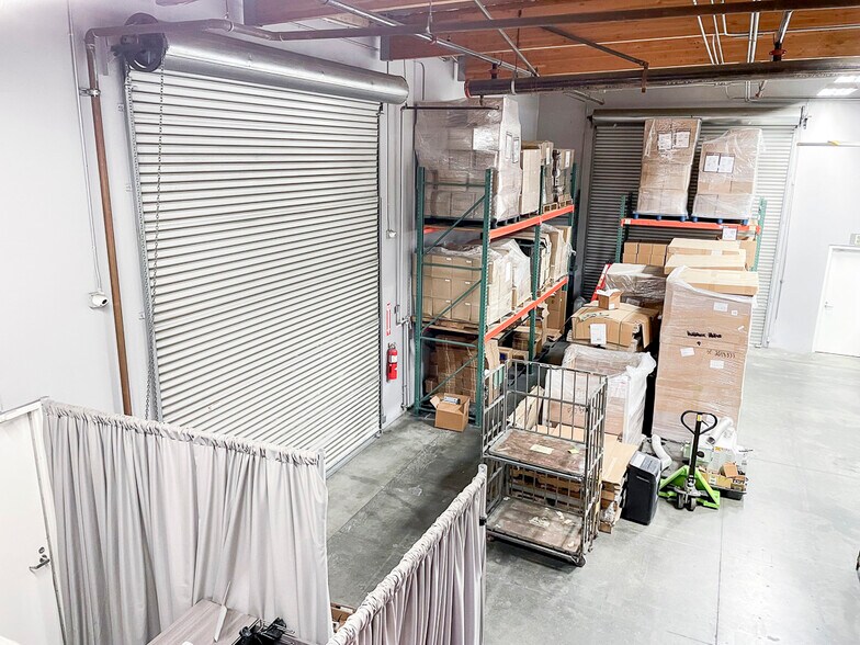 More Photos Of 11390 Knott St, Garden Grove Warehouse For Sale