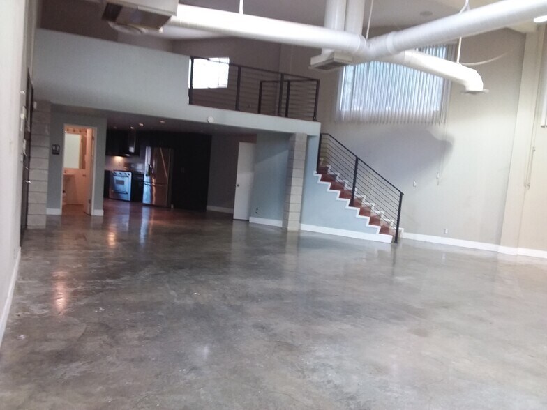 More Photos Of 2749 S Sepulveda Blvd, Los Angeles Multifamily For Sale