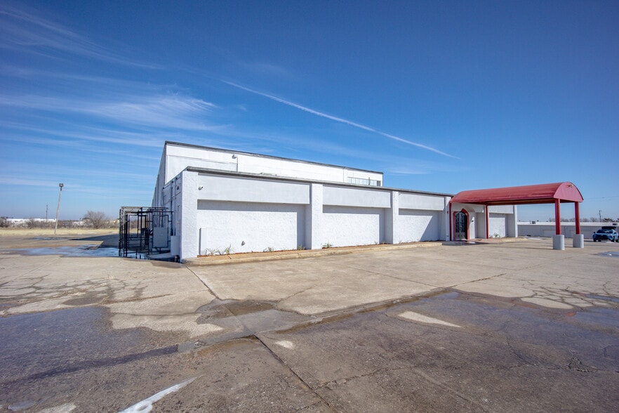 More Photos Of 6825 W Wilshire Blvd, Oklahoma City Theater Concert Hall For Sale