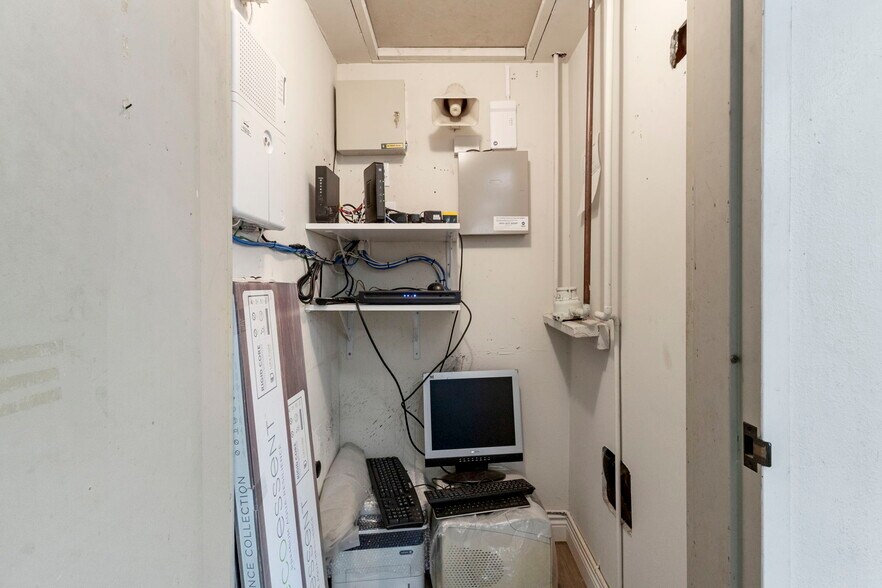 More Photos Of 706 N Diamond Bar Blvd, Diamond Bar Office For Sale