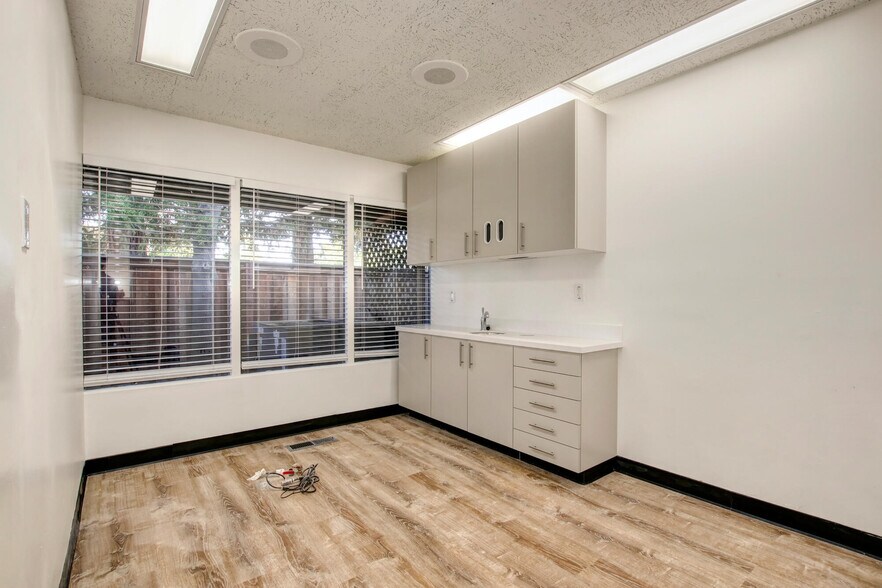 More Photos Of 1901 Watt Ave, Sacramento Medical For Lease
