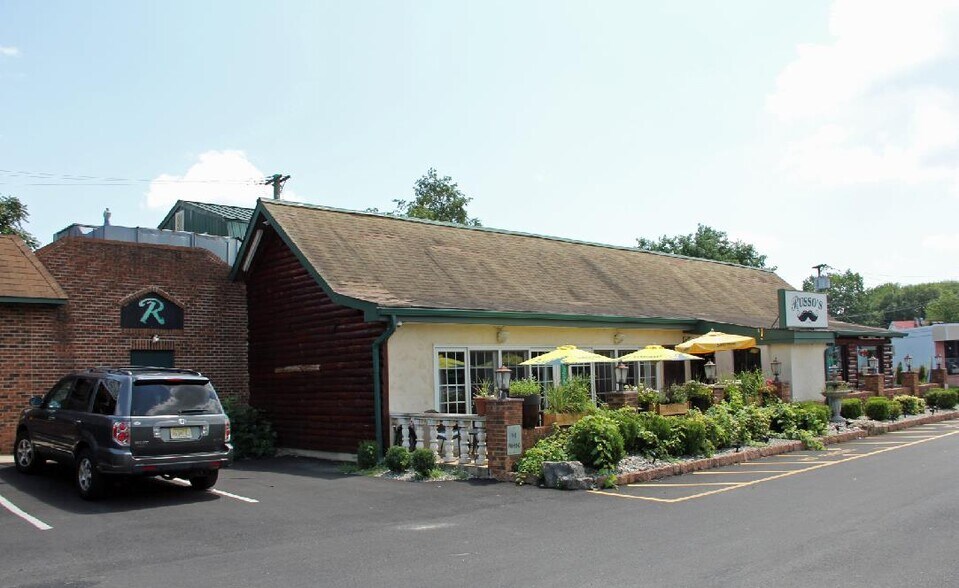 More Photos Of 1302 Monmouth Rd, Mount Holly Storefront Retail Office For Lease