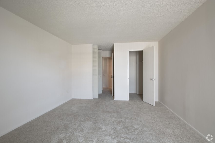 More Photos Of 8610-8650 Georgia Ave, Silver Spring Apartments For Lease