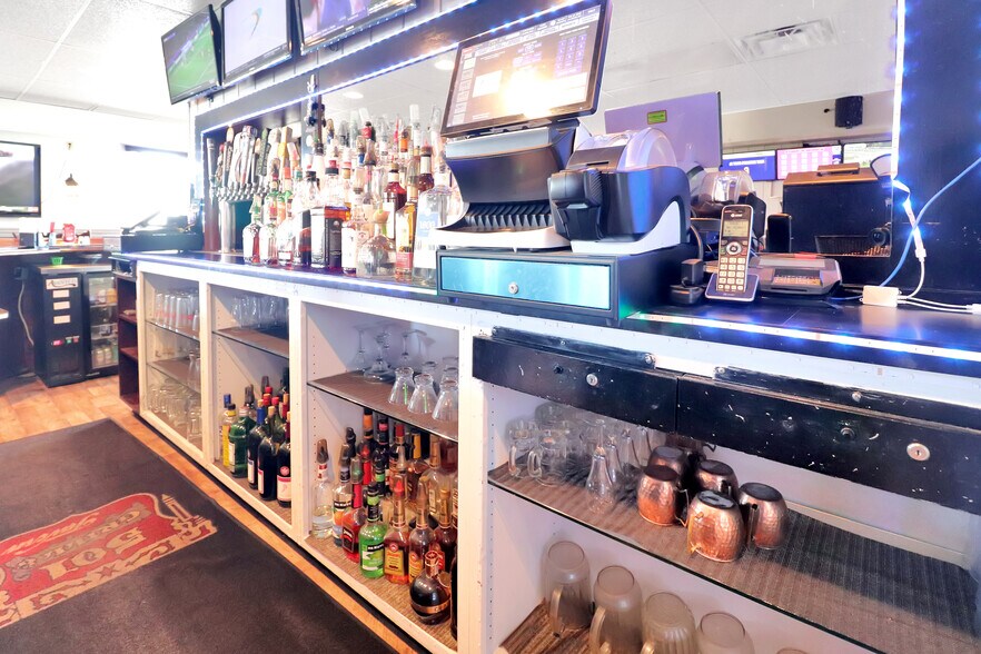 More Photos Of 7646 Lancaster Ave, Myerstown Restaurant For Sale