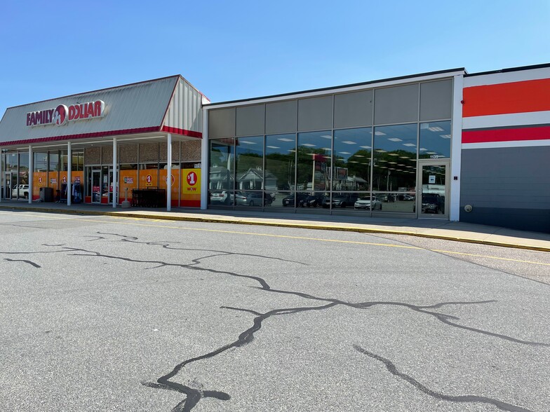 Primary Photo Of 1135 Grand Army Hwy, Somerset Storefront For Lease