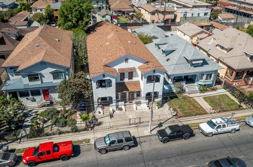 More Photos Of 445 S Chicago St, Los Angeles Apartments For Sale