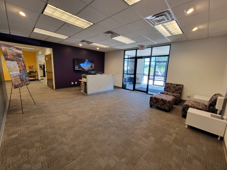 More Photos Of 5120 S Solberg Ave, Sioux Falls Office For Lease