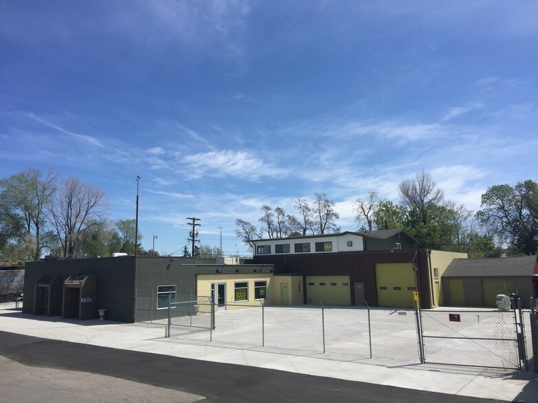 More Photos Of 2670 S Delaware St, Denver Manufacturing For Lease