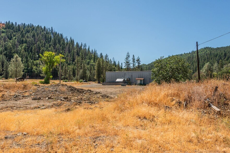 More Photos Of 30661 State Highway 3, Douglas City Auto Repair For Sale