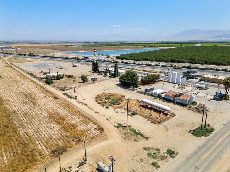 More Photos Of 1047 Mettler Frontage Rd W, Bakersfield Light Distribution For Sale