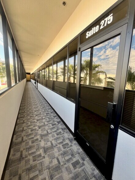 More Photos Of 6431 W Sahara Ave, Las Vegas Loft Creative Space For Lease