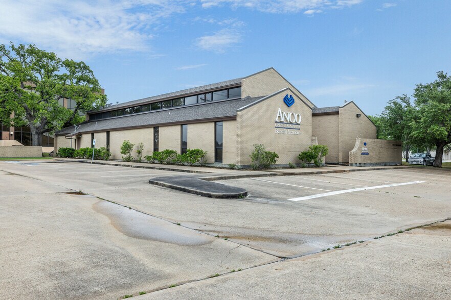 Primary Photo Of 1215 E Villa Maria Rd, Bryan Office For Sale