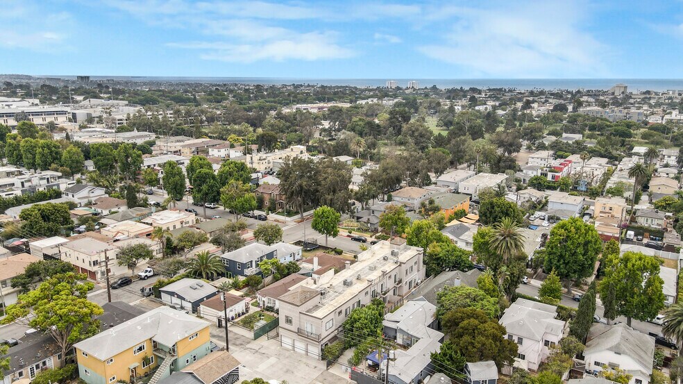 More Photos Of 1837 18th St, Santa Monica Apartments For Sale