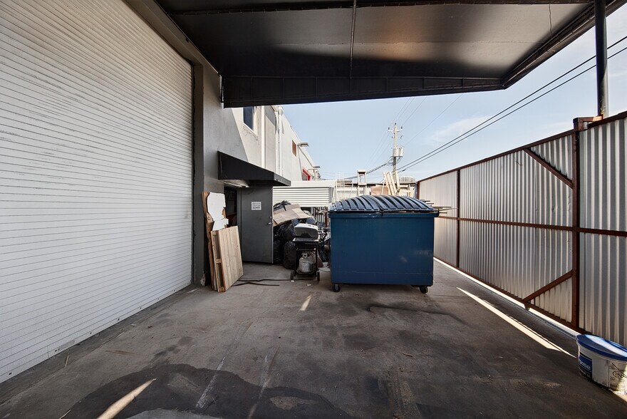 More Photos Of 936-940 NW 1st St, Fort Lauderdale Warehouse For Sale