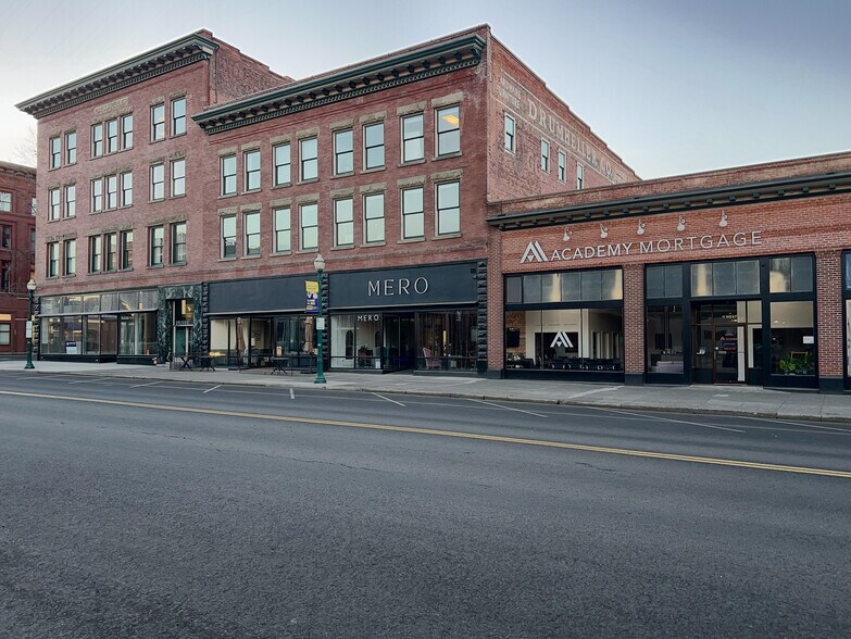 More Photos Of 7 W Alder St, Walla Walla Storefront For Lease