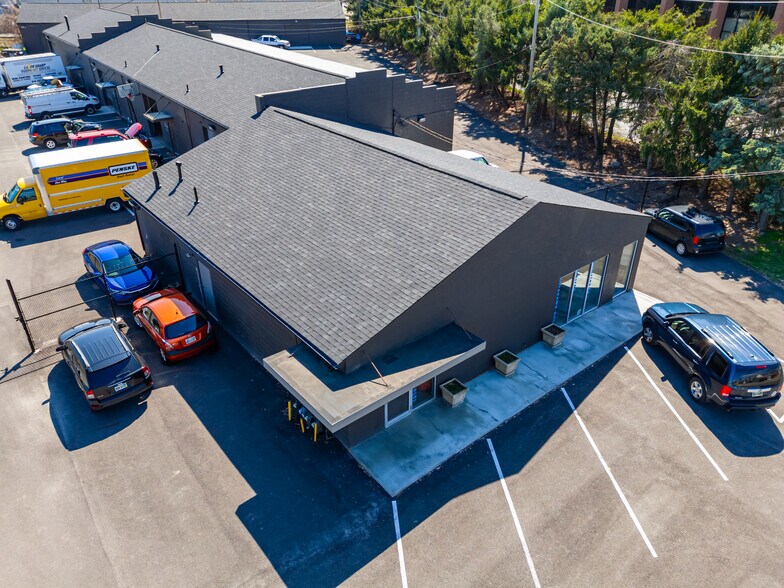 More Photos Of 2897-2899 Johnstown Rd, Columbus Warehouse For Sale