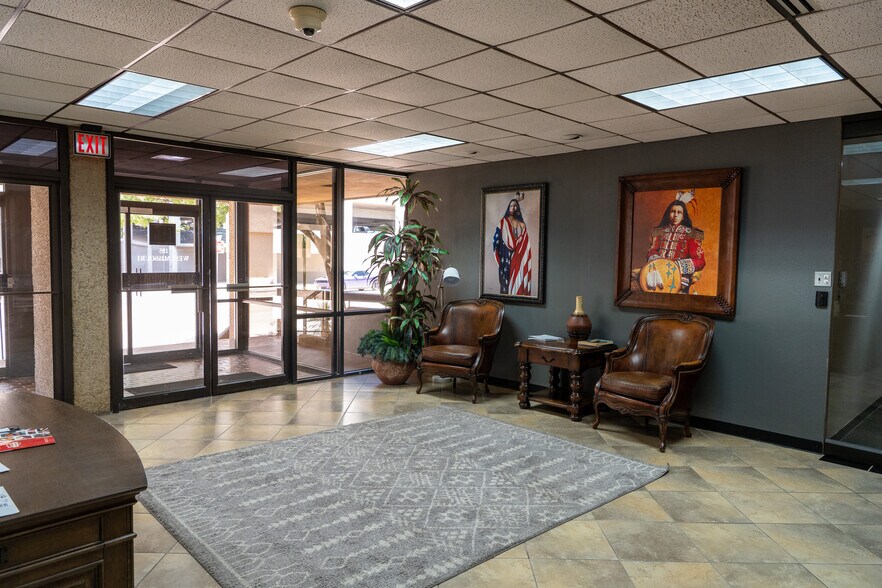 More Photos Of 125 W Missouri Ave, Midland Office For Sale