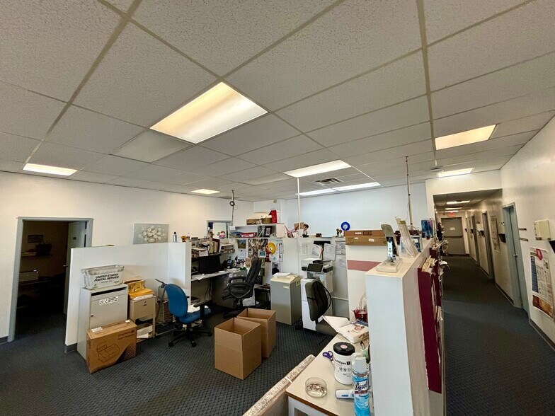 More Photos Of 200 Northern Dr, Troy Medical For Sale