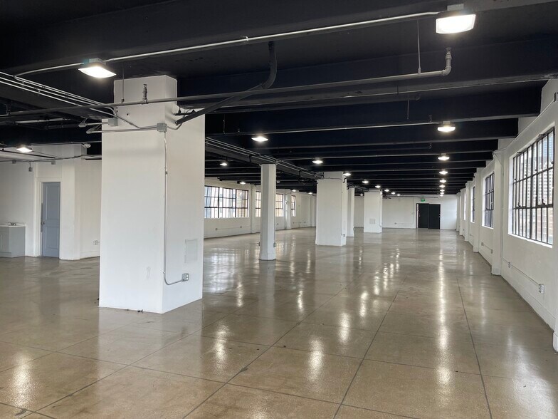 More Photos Of 726-728 S Hill St, Los Angeles Manufacturing For Lease