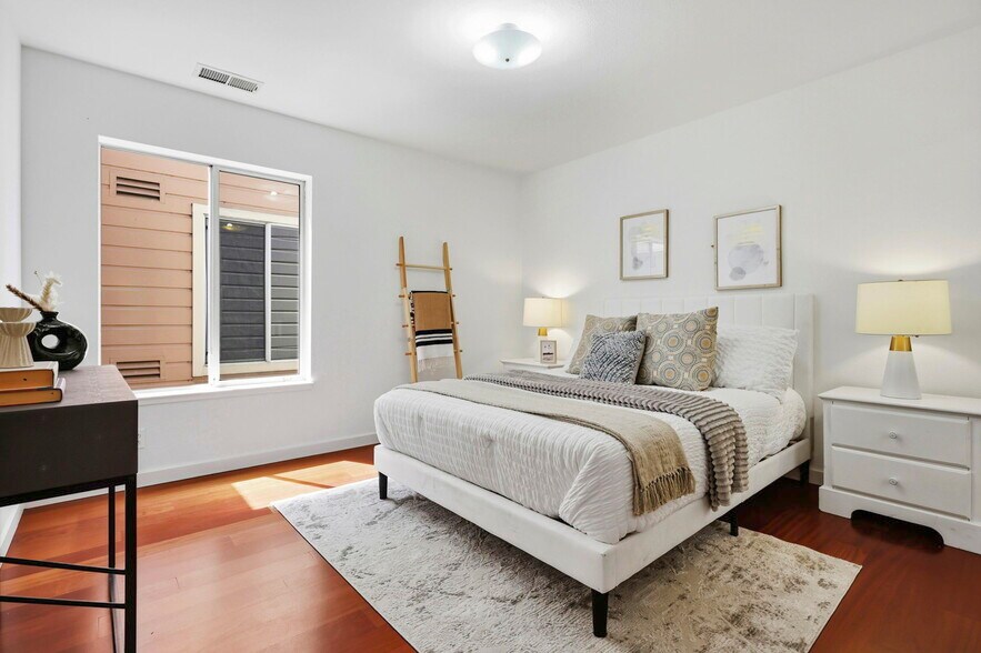 More Photos Of 1678 Wallace Ave, San Francisco Specialty For Sale