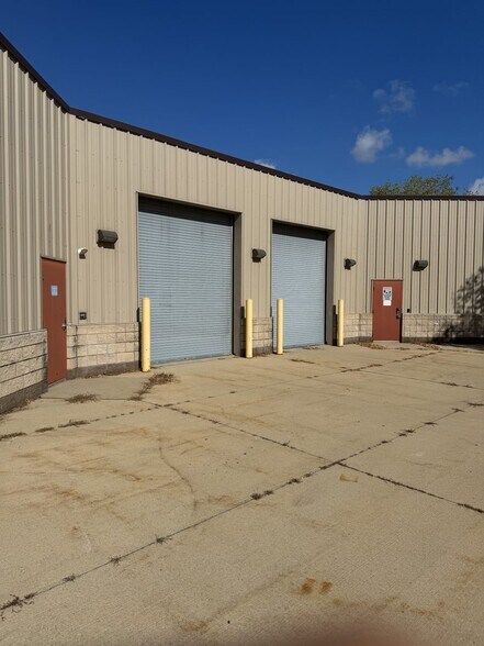 More Photos Of 215 Fast Ice Dr, Midland Research And Development For Sale
