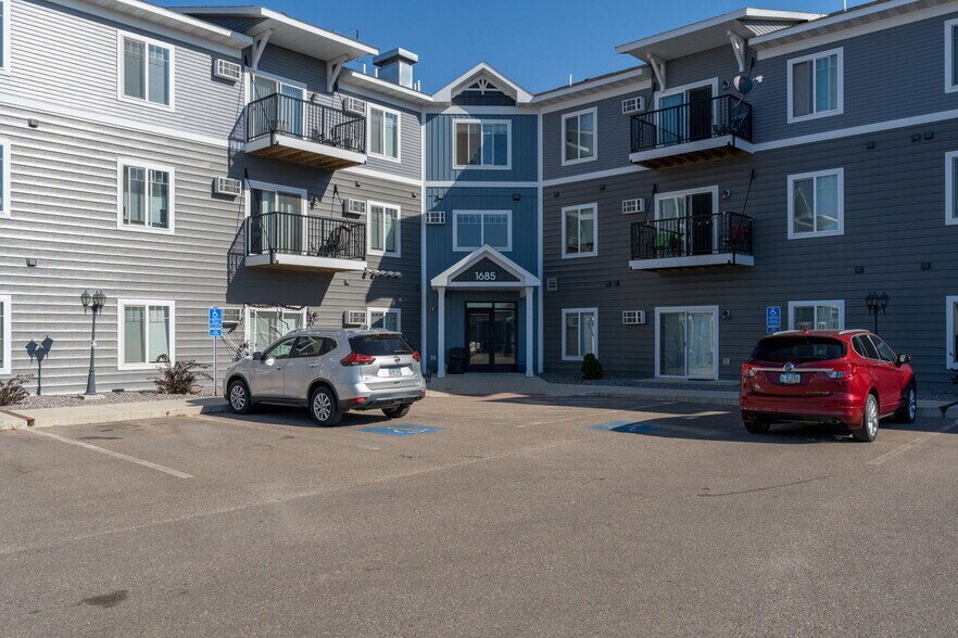 More Photos Of 1685 N Redding Ave, Windom Apartments For Sale