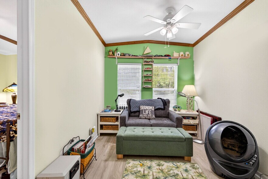 More Photos Of 3308 24th Ave SE, Ruskin Specialty For Sale