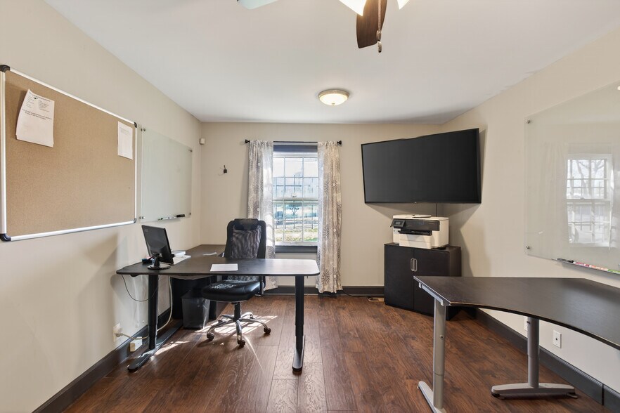 More Photos Of 2807 Foster Ave, Nashville Office For Sale