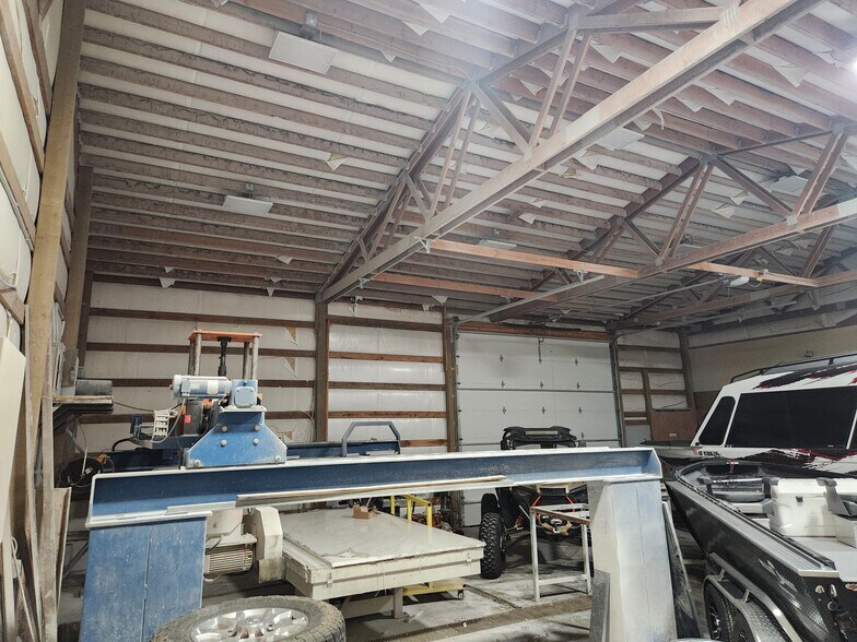 More Photos Of 1337 Bridge St, Clarkston Warehouse For Sale