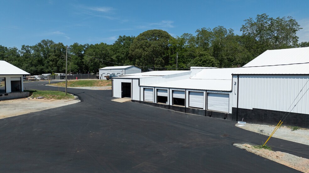 More Photos Of 5 Haynie St, Newnan Warehouse For Lease