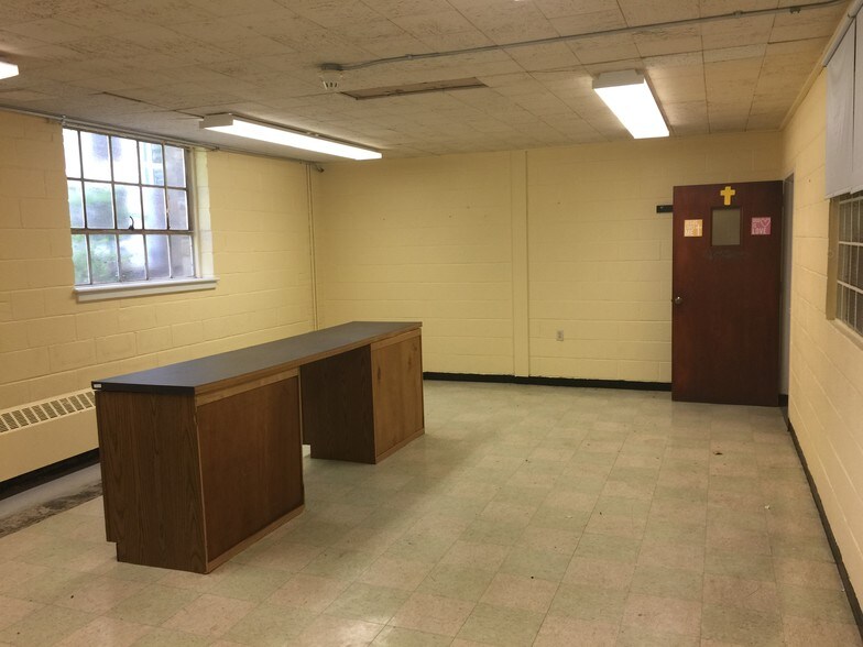 More Photos Of 6903 Mornington Rd, Baltimore Religious Facility For Sale