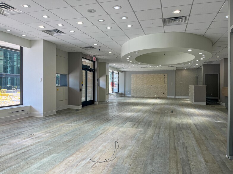 More Photos Of 101 1st Ave SW, Rochester Hotel For Lease