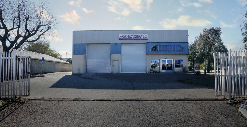 More Photos Of 444 N 1st St, Fresno Freestanding For Sale